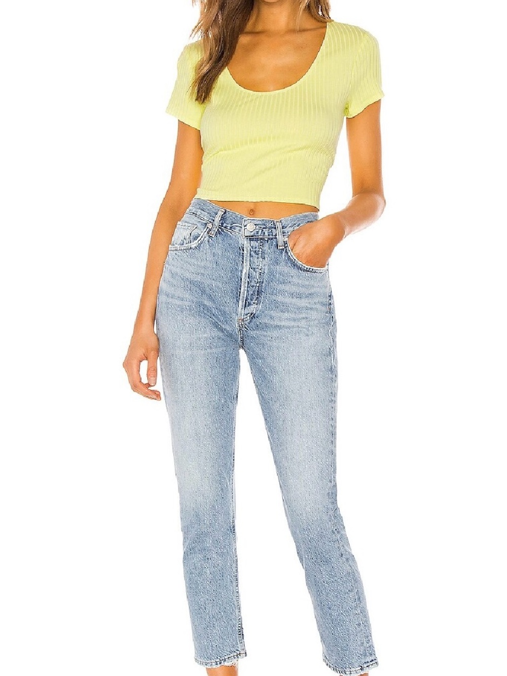 Lovers + Friends
Coco Tee
Color: Honeydew Green
XS
Scoop-Neck Crop Top - Picture 2 of 5